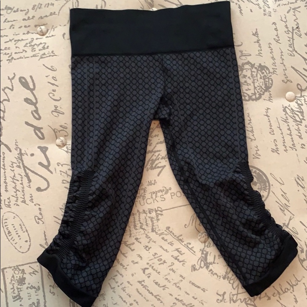 Black Lululemon leggings
